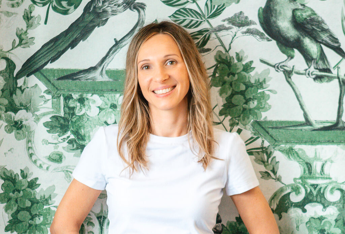 Why Waterless Skincare Became the Foundation of Vemel