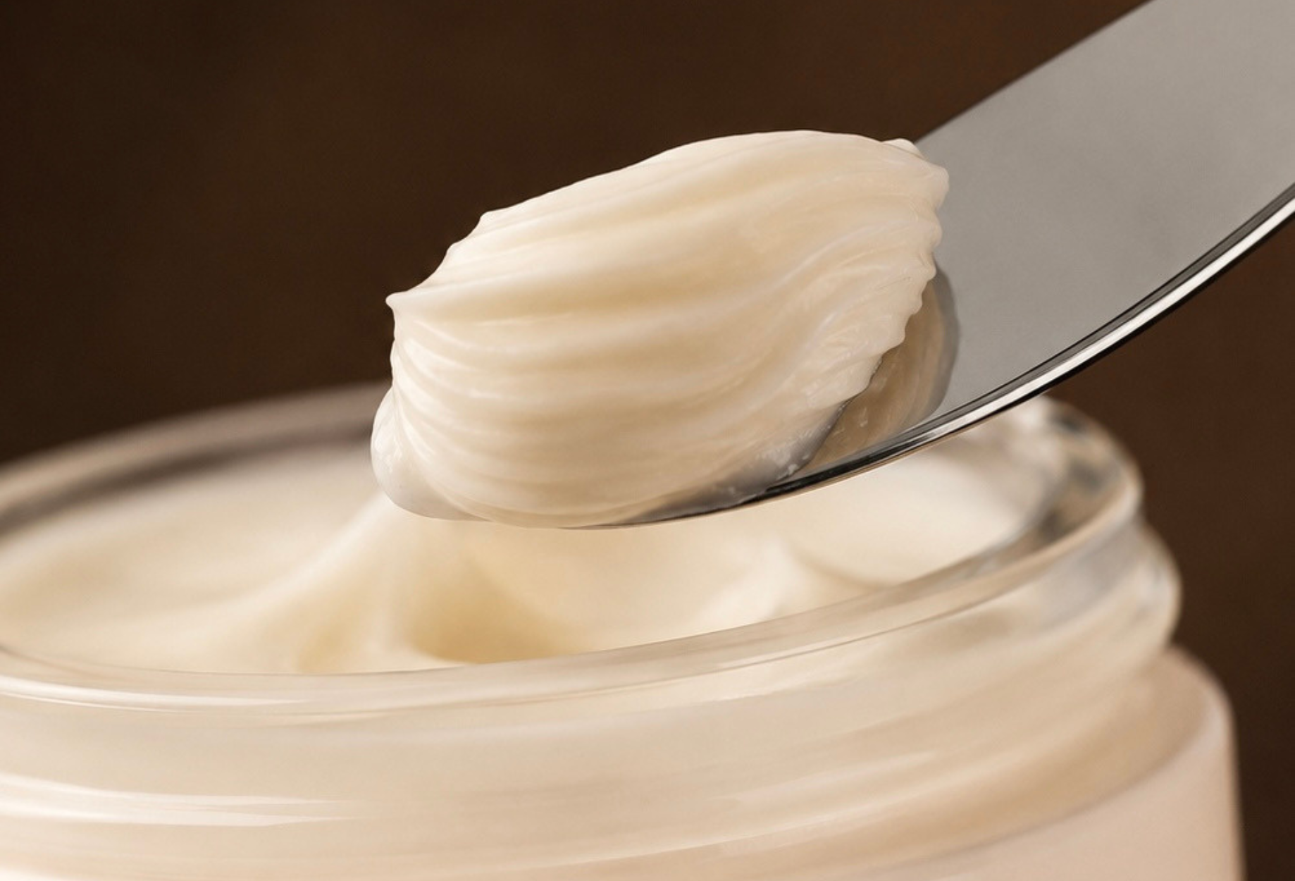 Why Your Skin Still Feels Dry After Moisturiser
